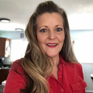 Meet your Posher, Renee